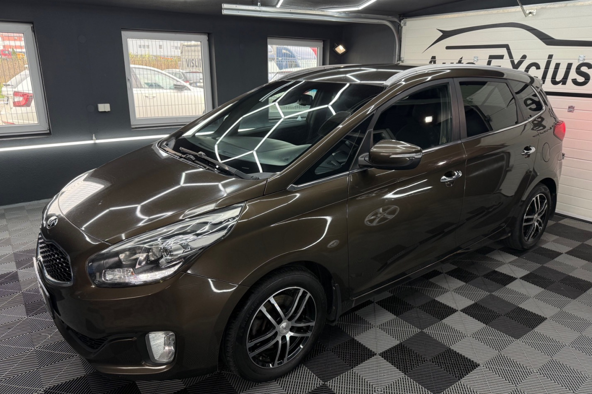 Ponuka vozidiel / Kia Carens 1.7 CRDi 141k Gold A7 - video Ponuka vozidiel / Kia Carens 1.7 CRDi 141k Gold A7 - video