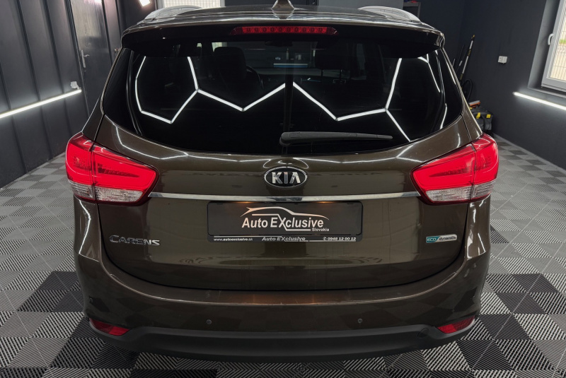  Ponuka vozidiel / Kia Carens 1.7 CRDi 141k Gold A7 - video