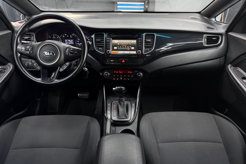 Ponuka vozidiel / Kia Carens 1.7 CRDi 141k Gold A7 - video Ponuka vozidiel / Kia Carens 1.7 CRDi 141k Gold A7 - video