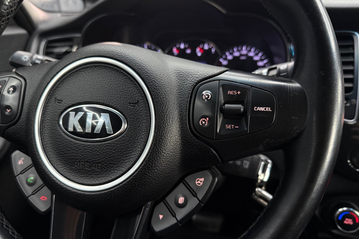 Ponuka vozidiel / Kia Carens 1.7 CRDi 141k Gold A7 - video Ponuka vozidiel / Kia Carens 1.7 CRDi 141k Gold A7 - video