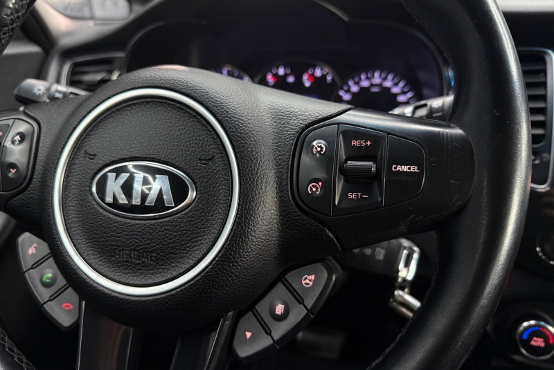 Ponuka vozidiel / Kia Carens 1.7 CRDi 141k Gold A7 - video Ponuka vozidiel / Kia Carens 1.7 CRDi 141k Gold A7 - video