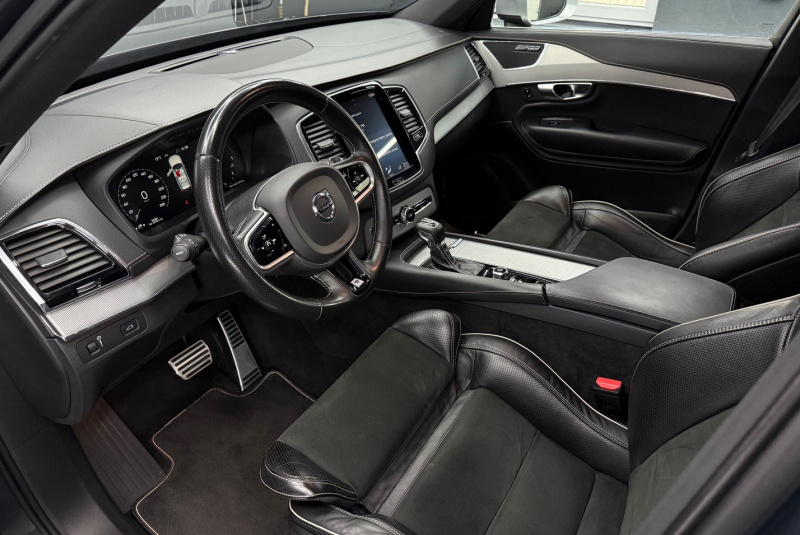 Ponuka vozidiel / Volvo XC90 D5 235k Drive-E R-Design AWD A/T - video Ponuka vozidiel / Volvo XC90 D5 235k Drive-E R-Design AWD A/T - video