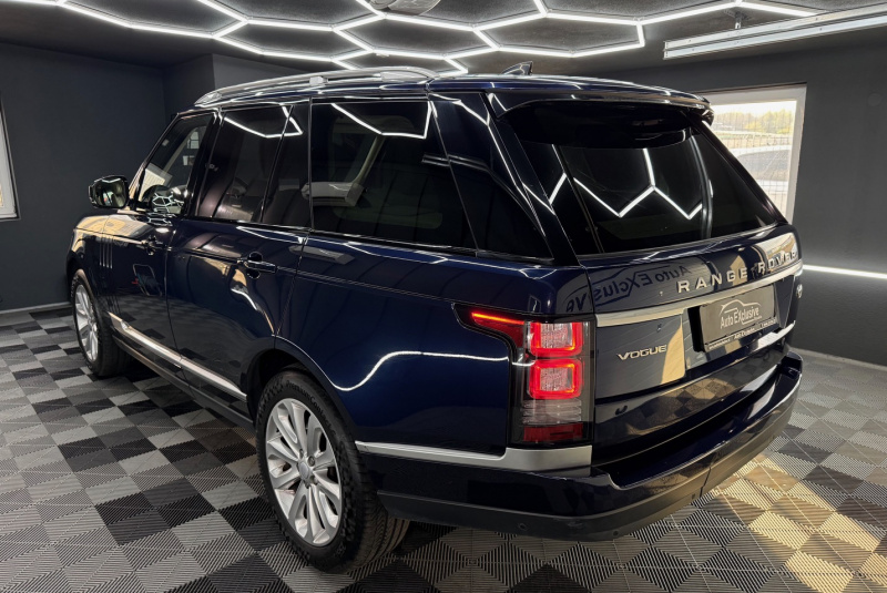 Ponuka vozidiel / Land Rover Range Rover Vogue 3.0 - video