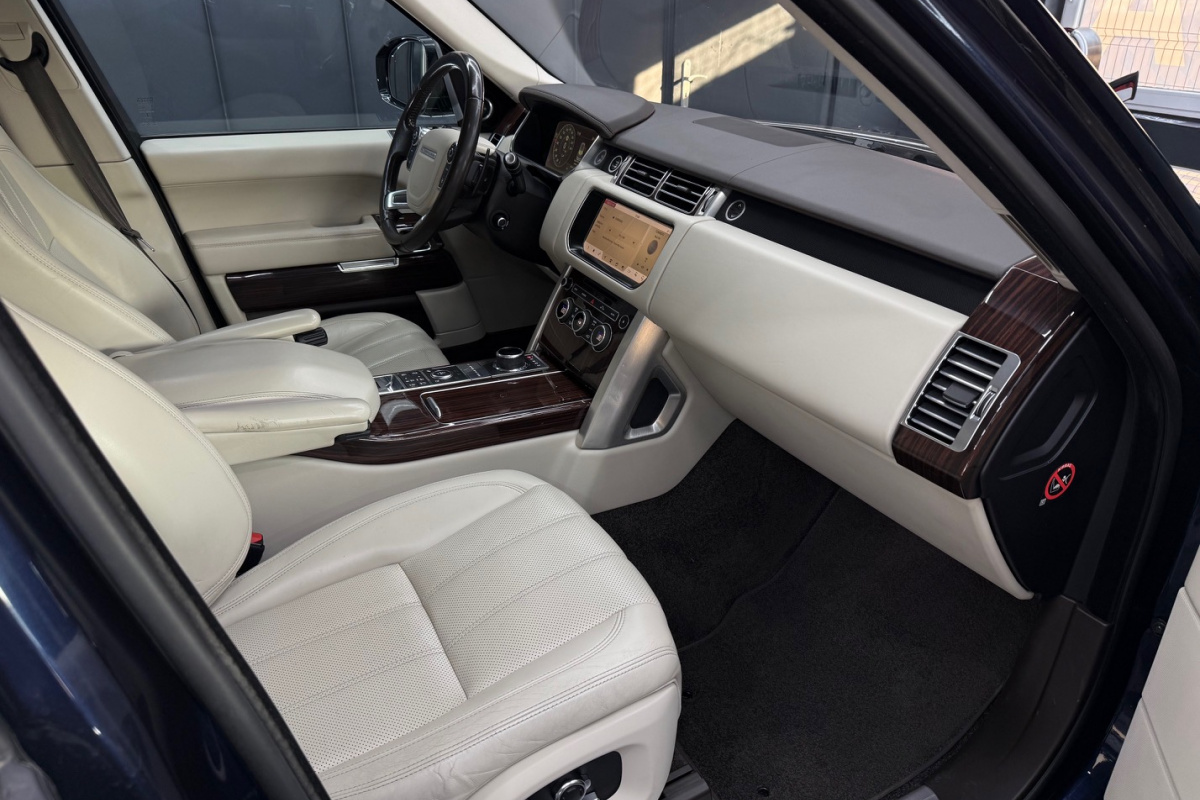 Ponuka vozidiel / Land Rover Range Rover Vogue 3.0 - video Ponuka vozidiel / Land Rover Range Rover Vogue 3.0 - video