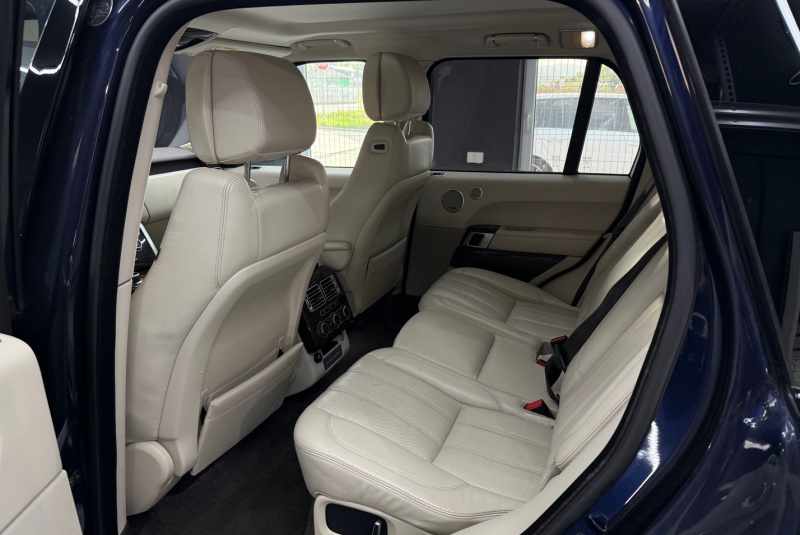  Ponuka vozidiel / Land Rover Range Rover Vogue 3.0 - video