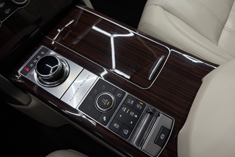 Ponuka vozidiel / Land Rover Range Rover Vogue 3.0 - video Ponuka vozidiel / Land Rover Range Rover Vogue 3.0 - video