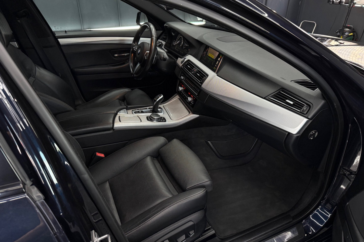 Ponuka vozidiel / BMW Rad 5 530d xDrive  - video