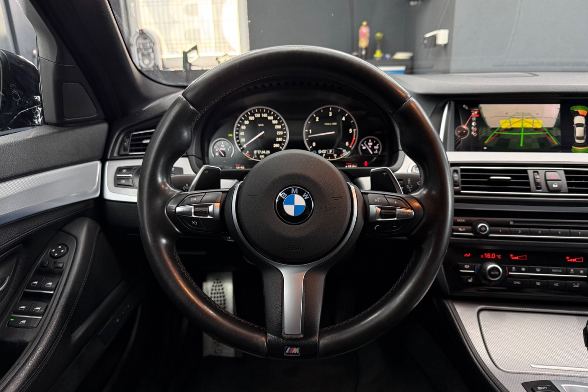 Ponuka vozidiel / BMW Rad 5 530d xDrive  - video