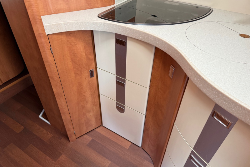  Ponuka vozidiel / Carthago Chic C-Line 2.3 Automat - video