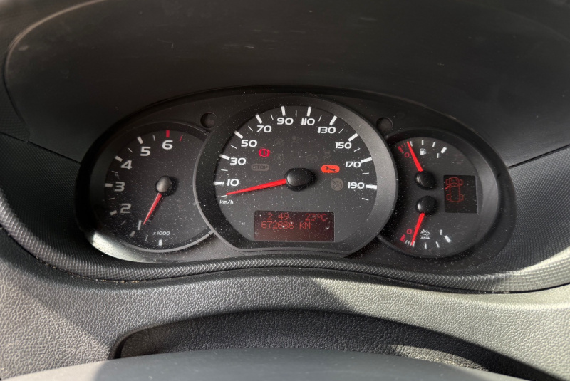  Ponuka vozidiel / Renault Master Plachta 2.3 Hydraulické čelo - video