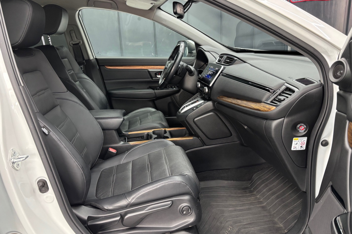 Ponuka vozidiel / Honda CR-V 2.0 I-MMD Hybrid Elegance - video