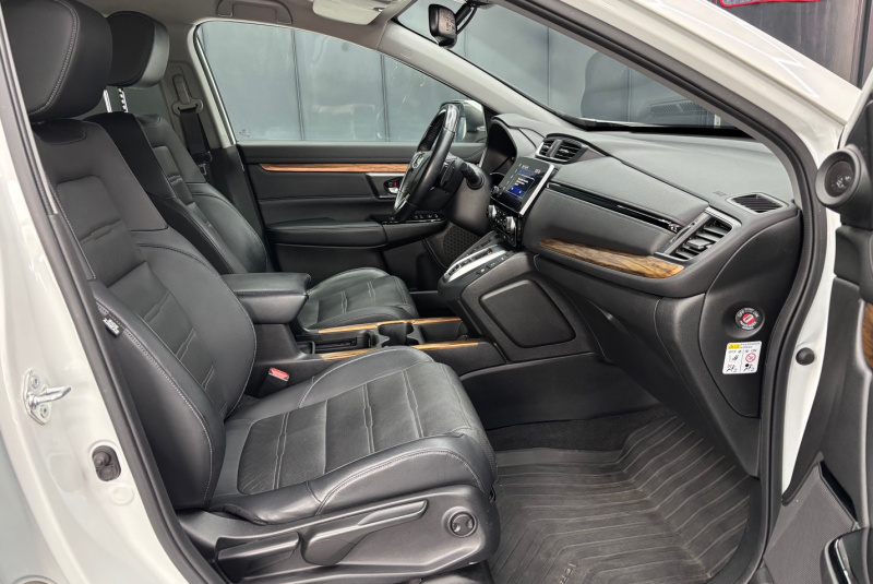 Ponuka vozidiel / Honda CR-V 2.0 I-MMD Hybrid Elegance - video Ponuka vozidiel / Honda CR-V 2.0 I-MMD Hybrid Elegance - video