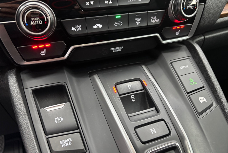  Ponuka vozidiel / Honda CR-V 2.0 I-MMD Hybrid Elegance - video