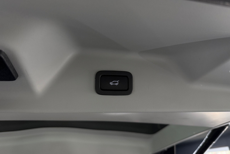 Ponuka vozidiel / Land Rover Range Rover 4.4L SDV8 AB LWB - video Ponuka vozidiel / Land Rover Range Rover 4.4L SDV8 AB LWB - video