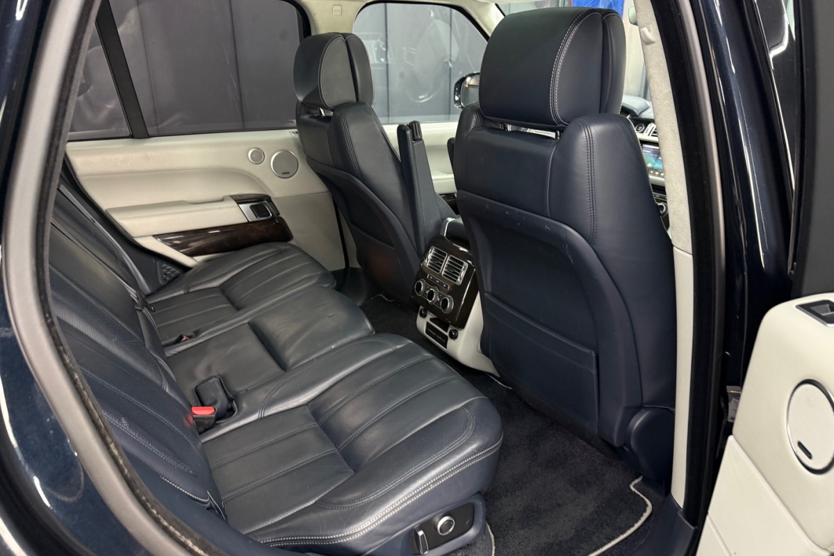 Ponuka vozidiel / Land Rover Range Rover 4.4L SDV8 AB LWB - video