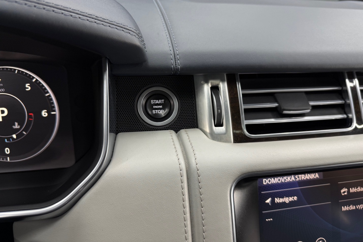 Ponuka vozidiel / Land Rover Range Rover 4.4L SDV8 AB LWB - video