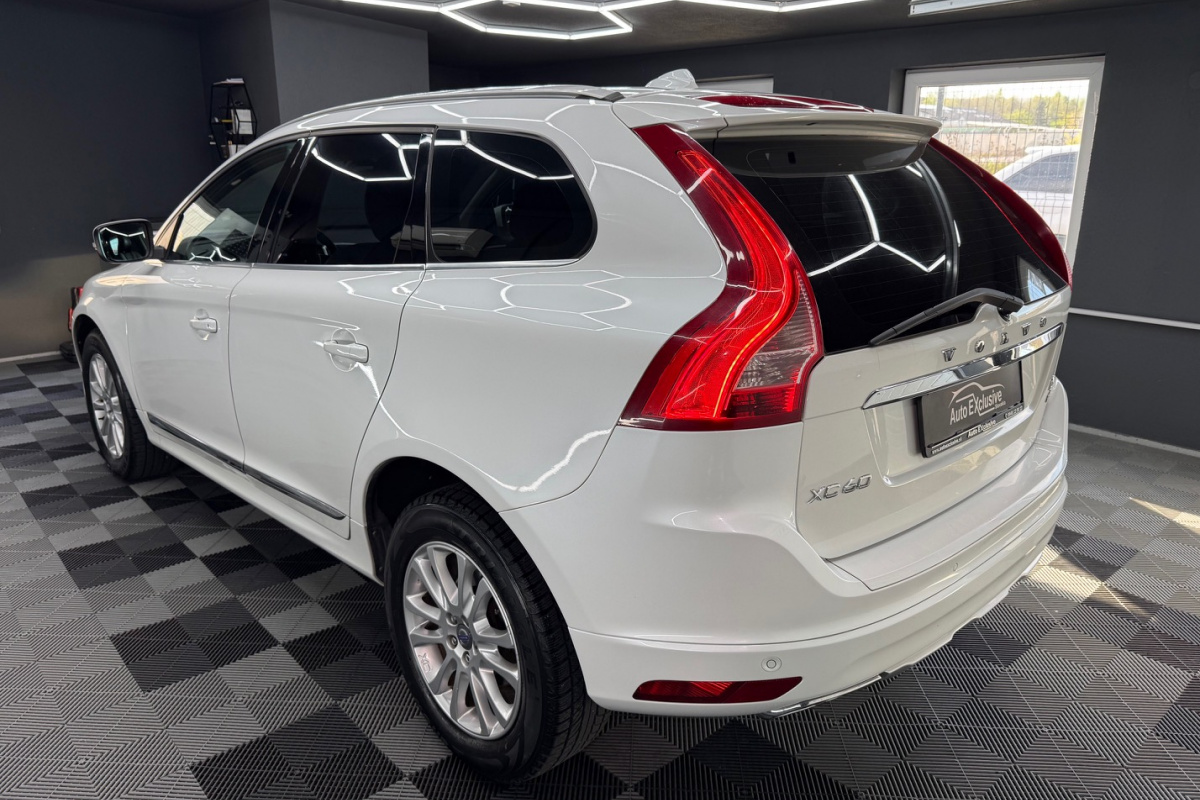 Ponuka vozidiel / Volvo XC60 2.4L D4 4x4 AUTOMAT - video