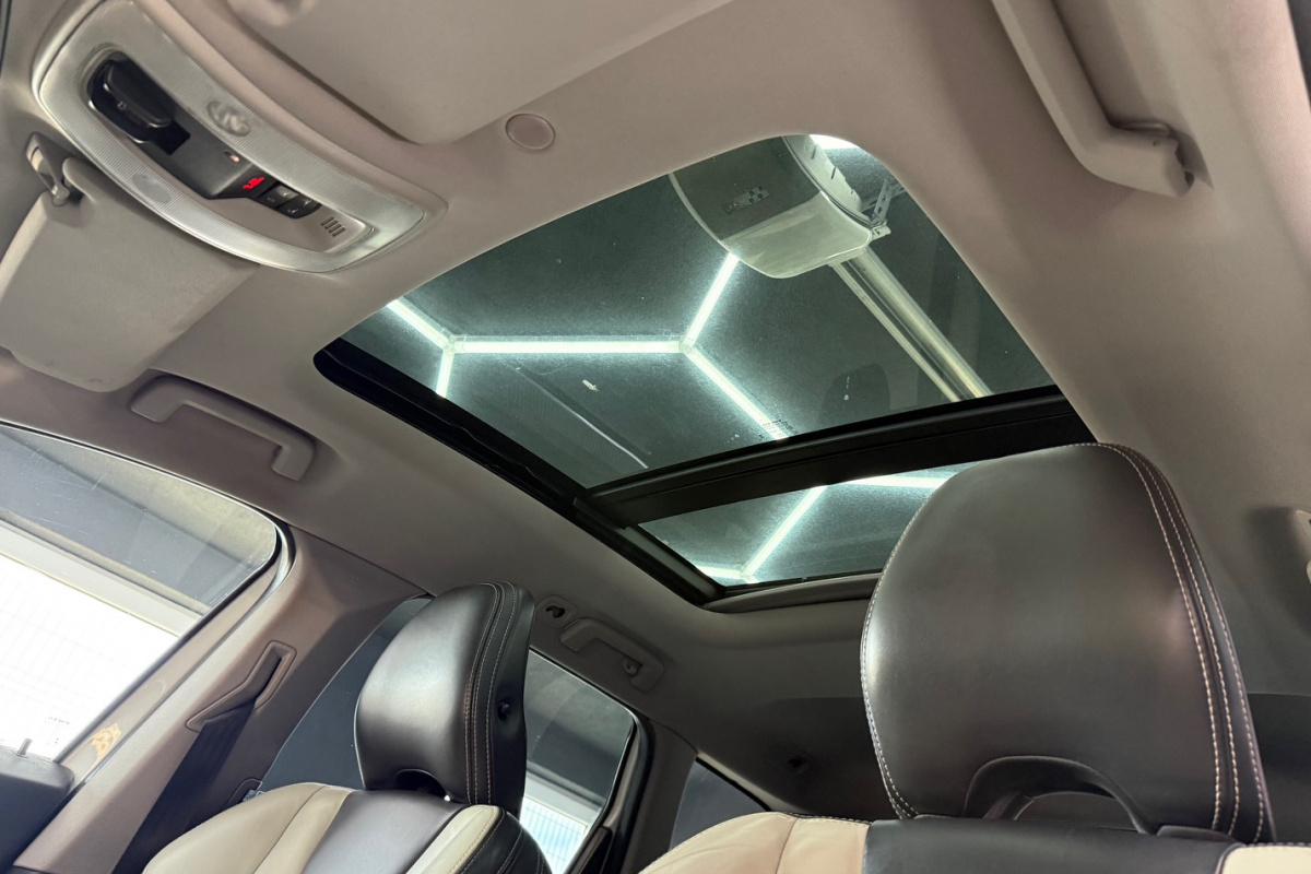 Ponuka vozidiel / Volvo XC60 2.4L D4 4x4 AUTOMAT - video