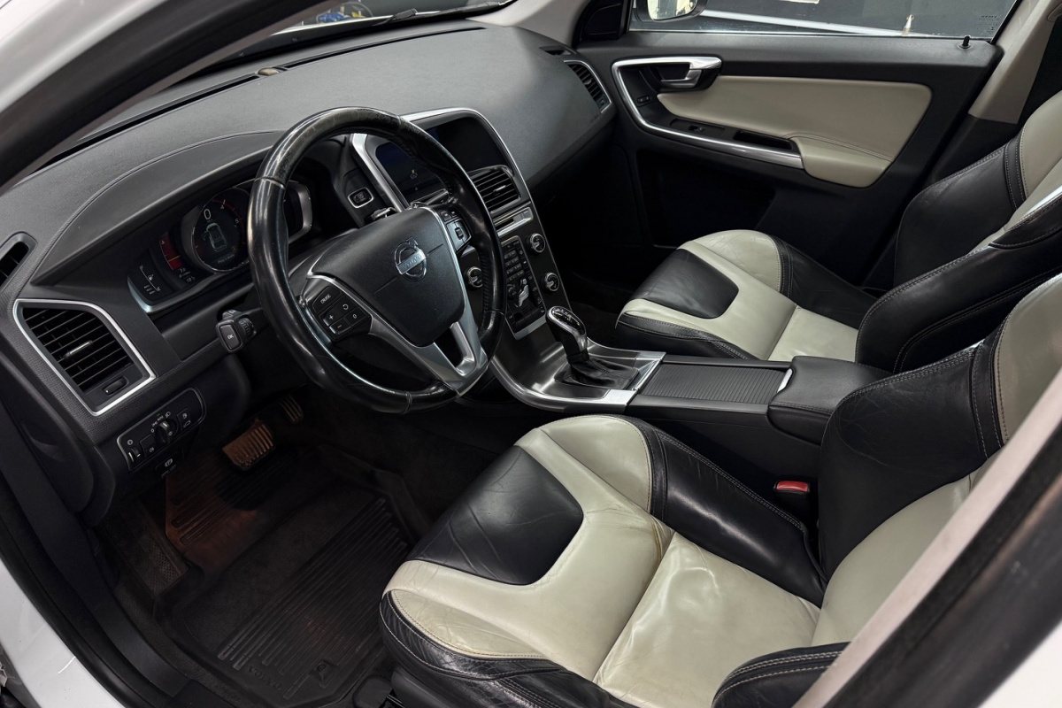 Ponuka vozidiel / Volvo XC60 2.4L D4 4x4 AUTOMAT - video