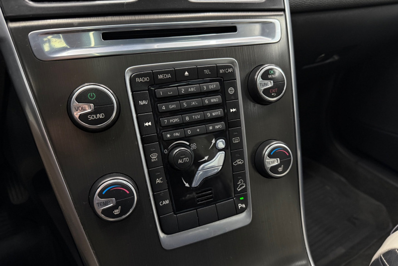  Ponuka vozidiel / Volvo XC60 2.4L D4 4x4 AUTOMAT - video