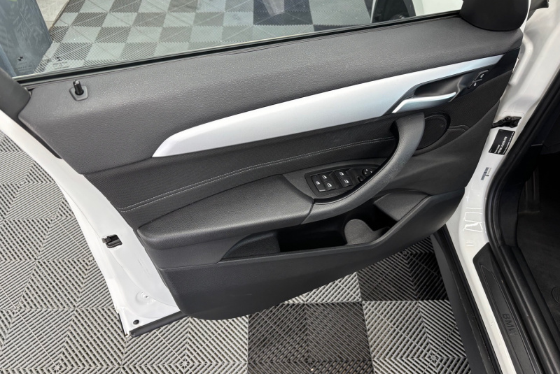  Ponuka vozidiel / BMW X1 sDrive 18d A/T - video