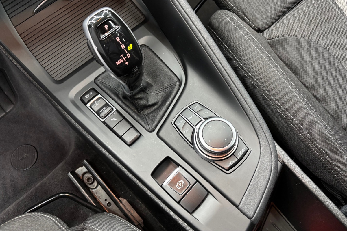 Ponuka vozidiel / BMW X1 sDrive 18d A/T - video