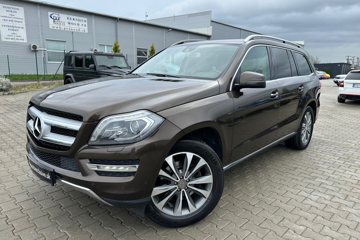 Ponuka vozidiel / Mercedes-Benz GL 350 CDI BlueTEC 4MATIC - video