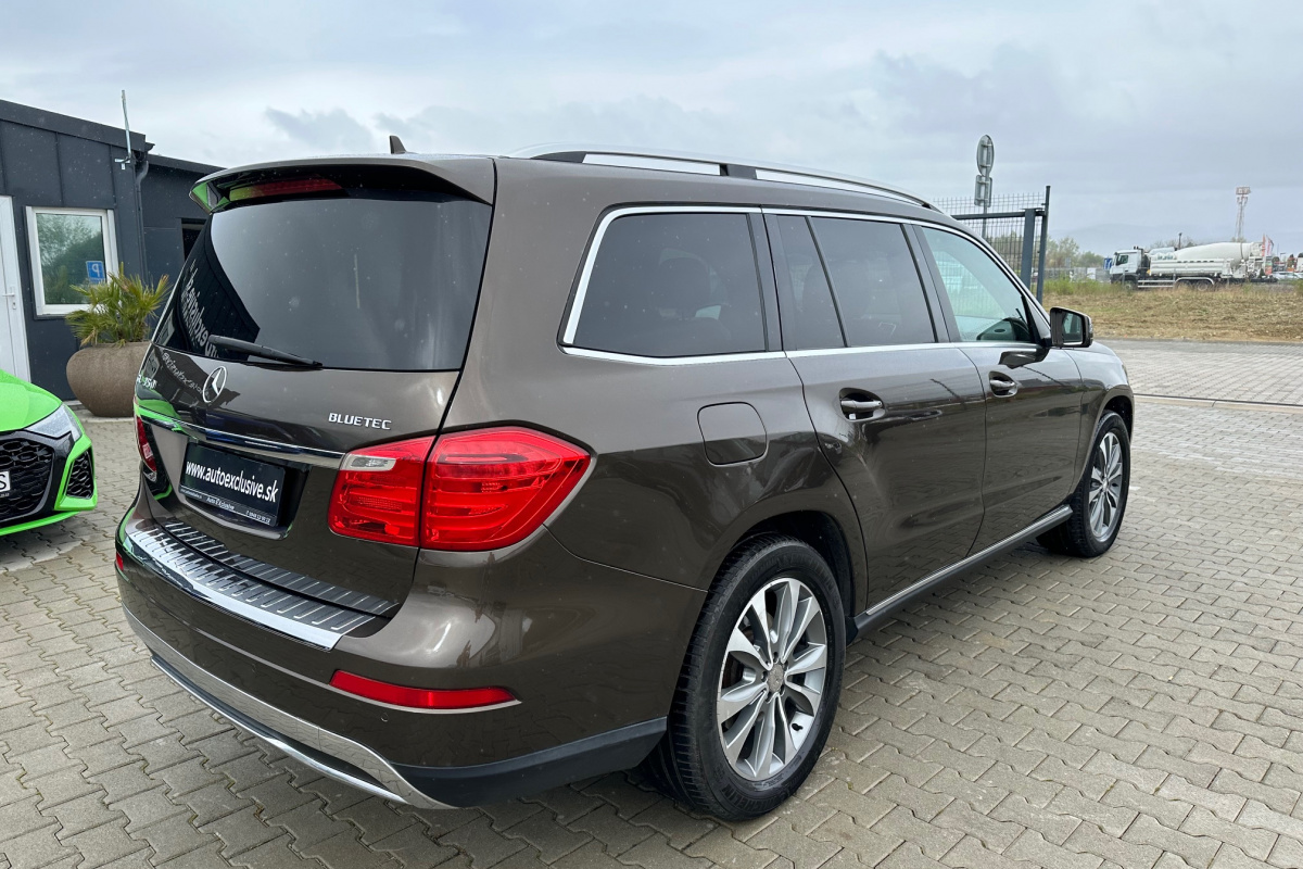 Ponuka vozidiel / Mercedes-Benz GL 350 CDI BlueTEC 4MATIC - video Ponuka vozidiel / Mercedes-Benz GL 350 CDI BlueTEC 4MATIC - video