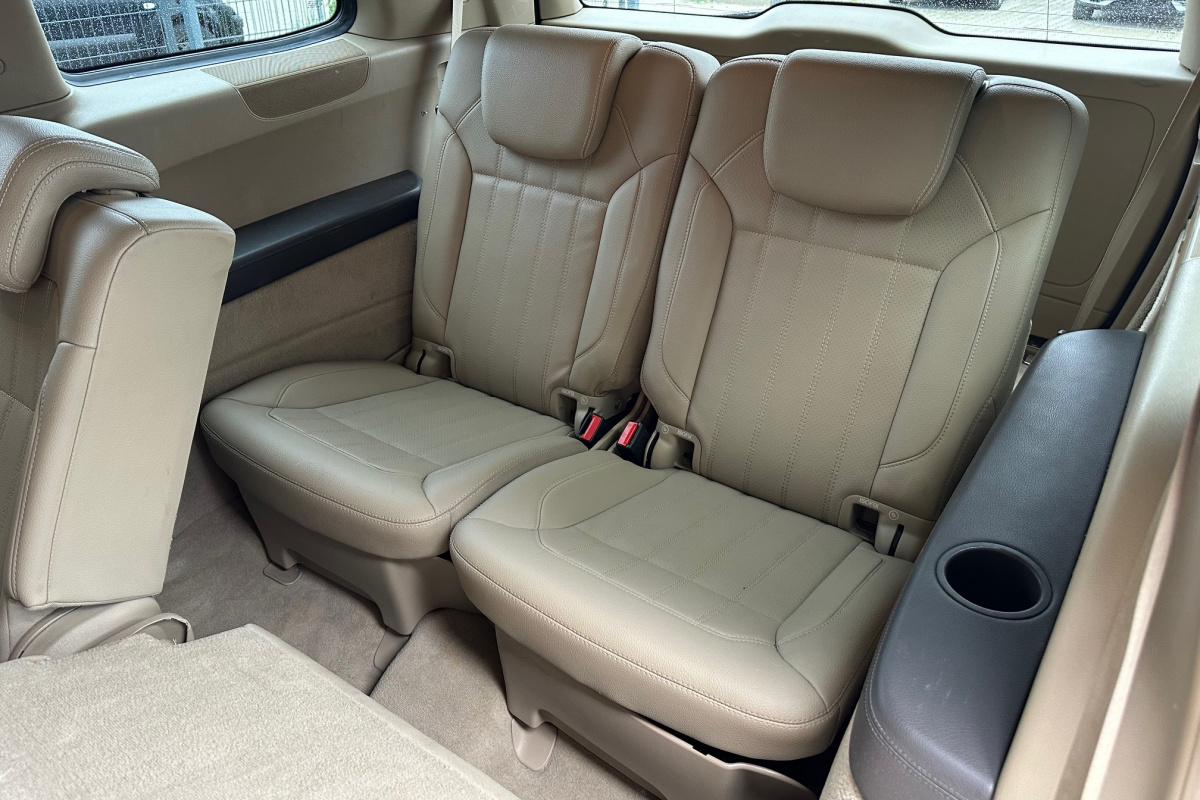 Ponuka vozidiel / Mercedes-Benz GL 350 CDI BlueTEC 4MATIC - video