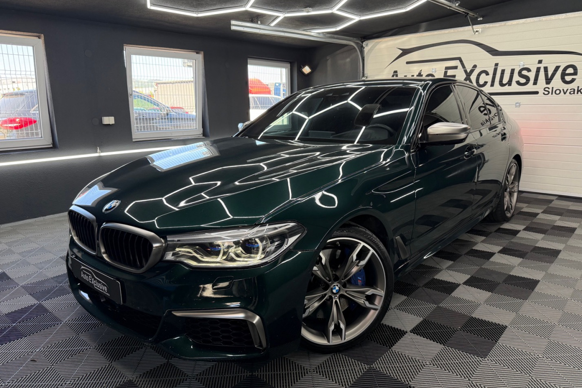 Ponuka vozidiel / BMW Rad 5 M550i xDrive A/T - video