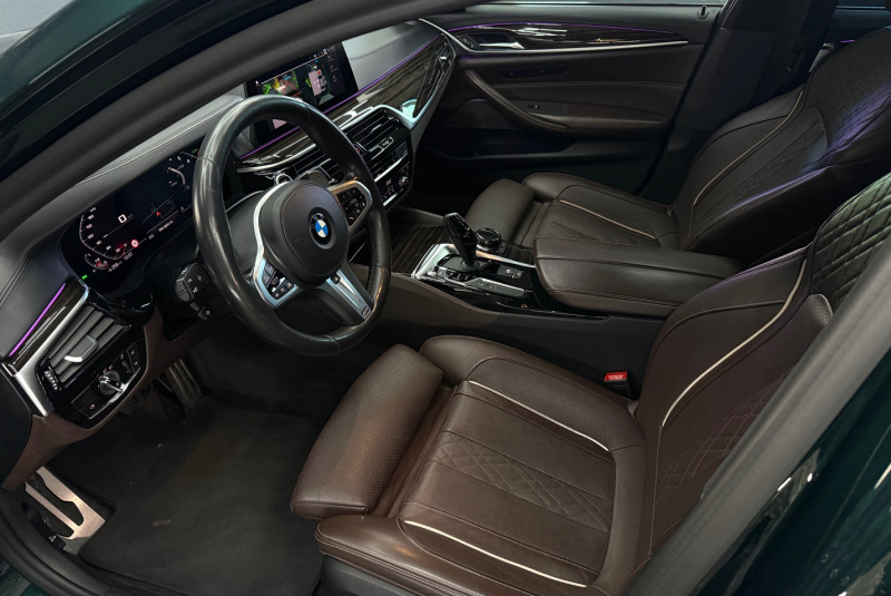  Ponuka vozidiel / BMW Rad 5 M550i xDrive A/T - video
