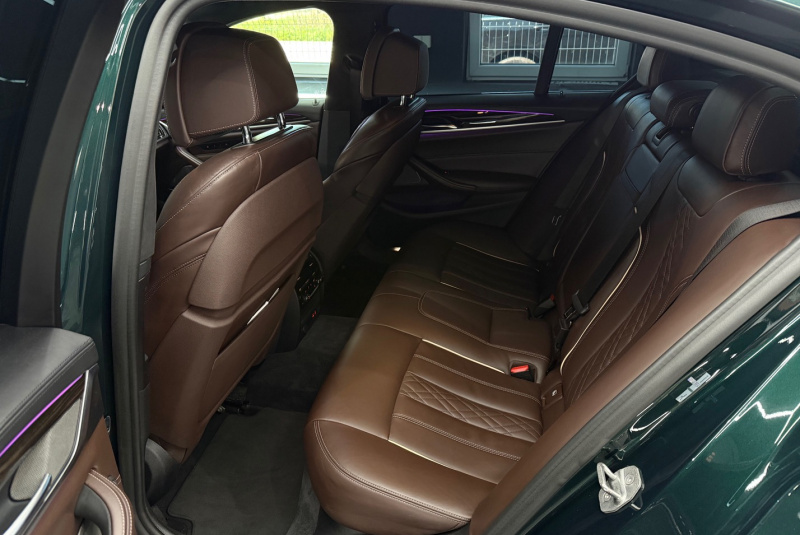  Ponuka vozidiel / BMW Rad 5 M550i xDrive A/T - video