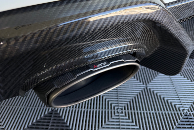  Ponuka vozidiel / Audi RS6 Avant 4.0 TFSI Quattro Full Carbon Akrapovic - video