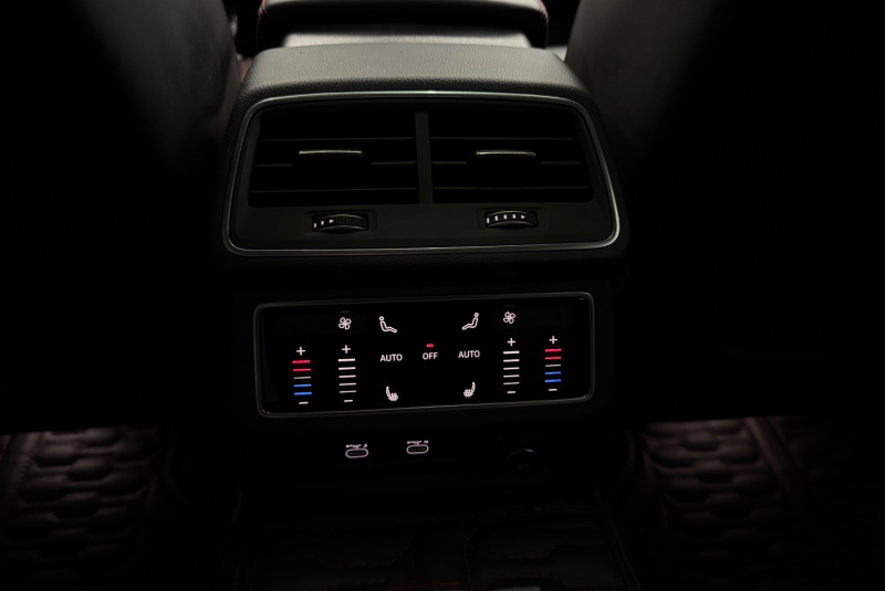  Ponuka vozidiel / Audi RS6 Avant 4.0 TFSI Quattro Full Carbon Akrapovic - video