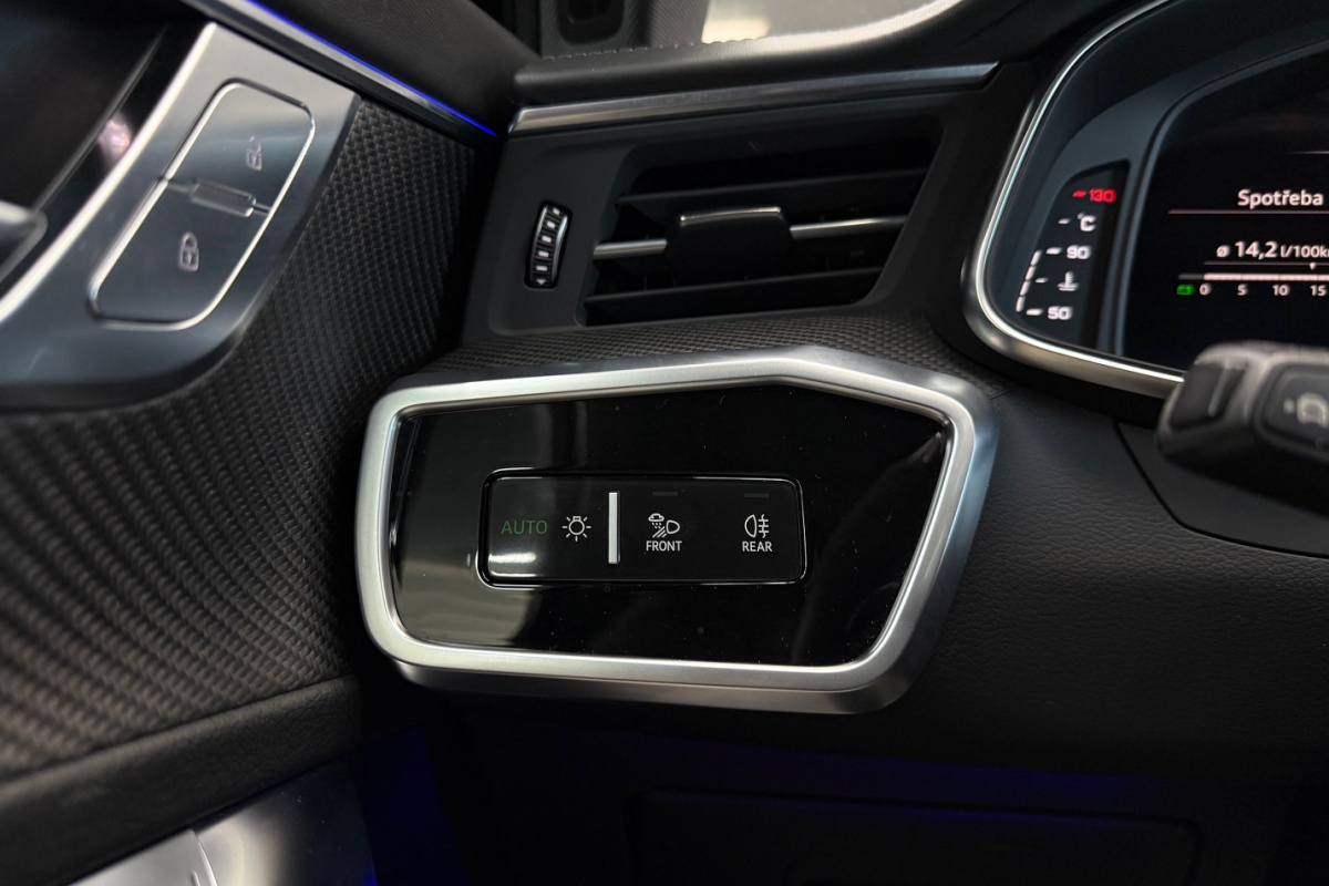 Ponuka vozidiel / Audi RS6 Avant 4.0 TFSI Quattro Full Carbon Akrapovic - video