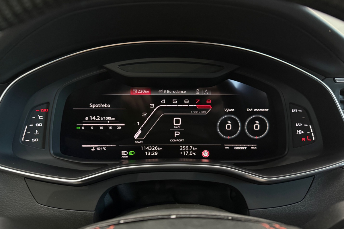 Ponuka vozidiel / Audi RS6 Avant 4.0 TFSI Quattro Full Carbon Akrapovic - video