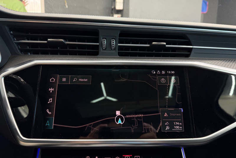  Ponuka vozidiel / Audi RS6 Avant 4.0 TFSI Quattro Full Carbon Akrapovic - video