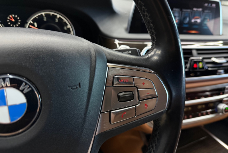  Ponuka vozidiel / BMW 730d xDrive A/T - video