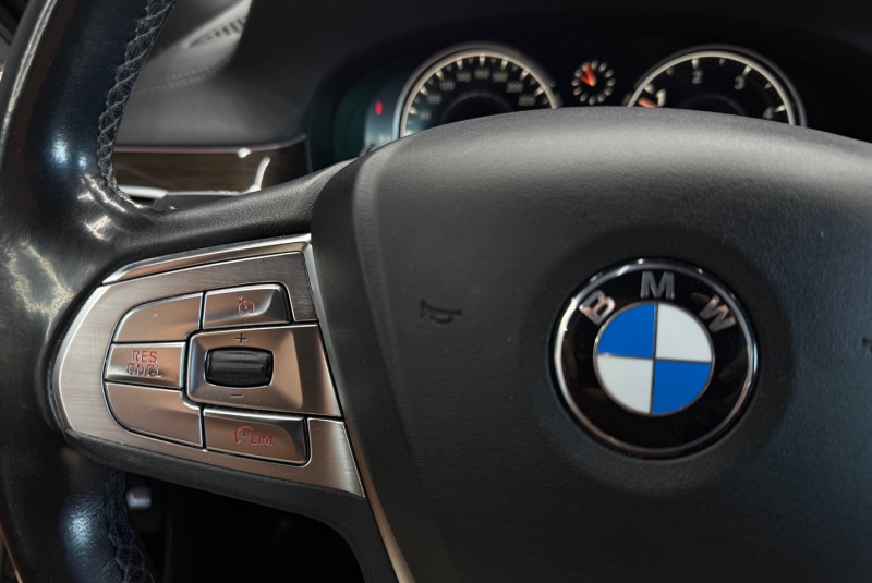  Ponuka vozidiel / BMW 730d xDrive A/T - video