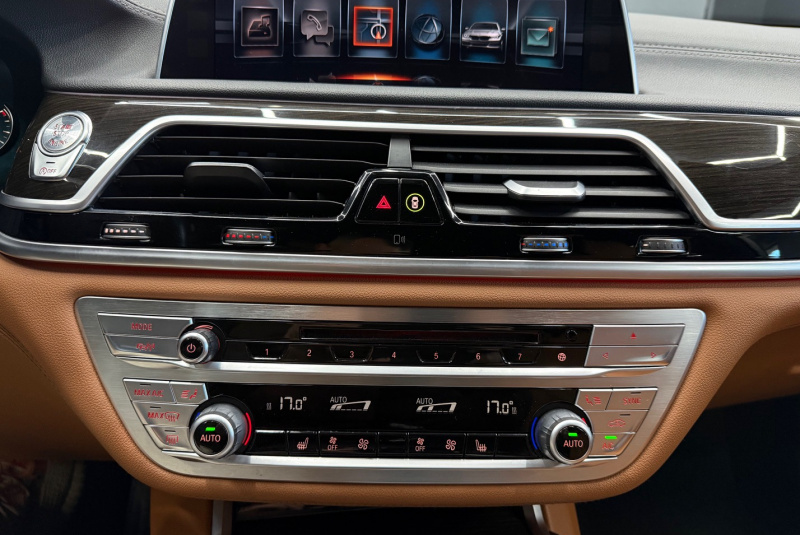  Ponuka vozidiel / BMW 730d xDrive A/T - video