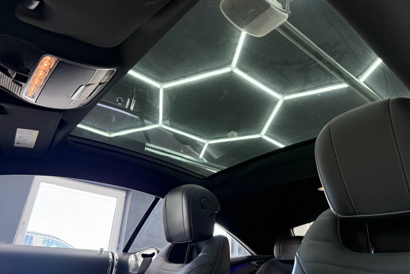  Ponuka vozidiel / Mercedes-Benz S trieda Kupé 400 4matic - video