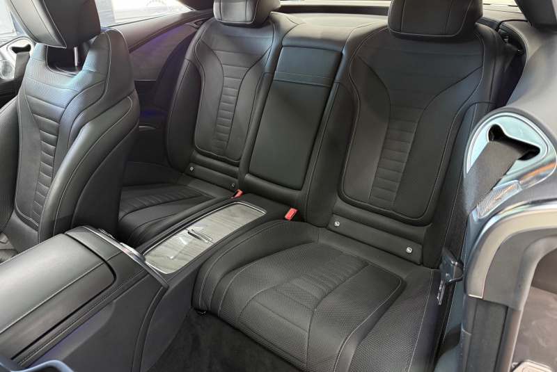 Ponuka vozidiel / Mercedes-Benz S trieda Kupé 400 4matic - video Ponuka vozidiel / Mercedes-Benz S trieda Kupé 400 4matic - video