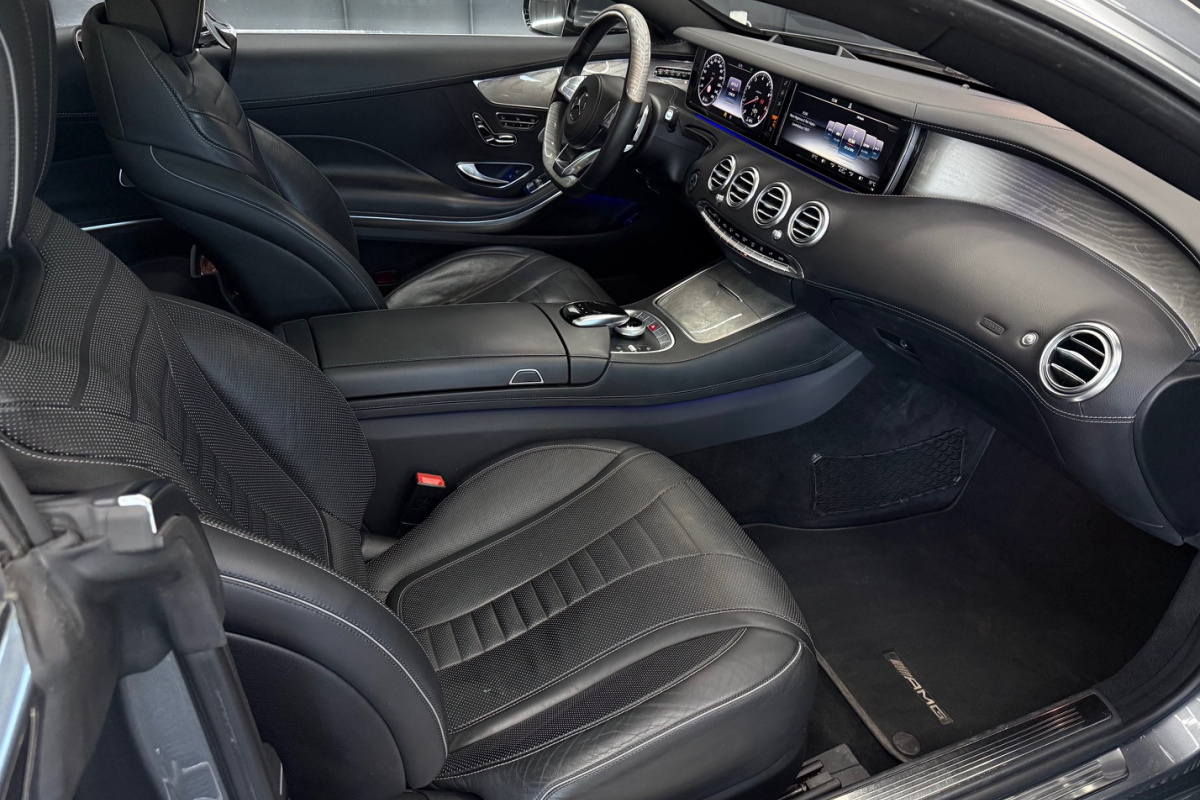 Ponuka vozidiel / Mercedes-Benz S trieda Kupé 400 4matic - video