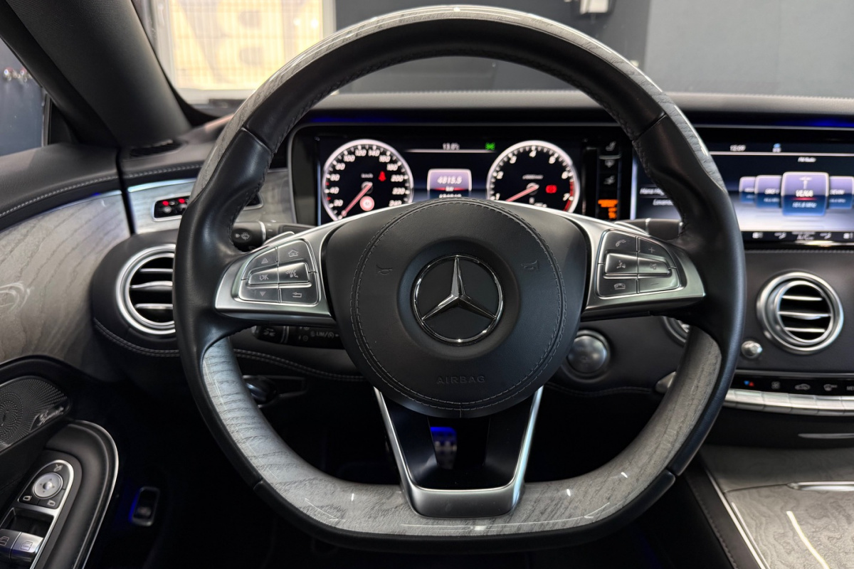 Ponuka vozidiel / Mercedes-Benz S trieda Kupé 400 4matic - video Ponuka vozidiel / Mercedes-Benz S trieda Kupé 400 4matic - video