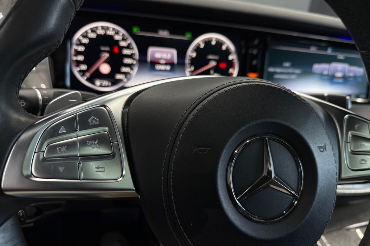 Ponuka vozidiel / Mercedes-Benz S trieda Kupé 400 4matic - video