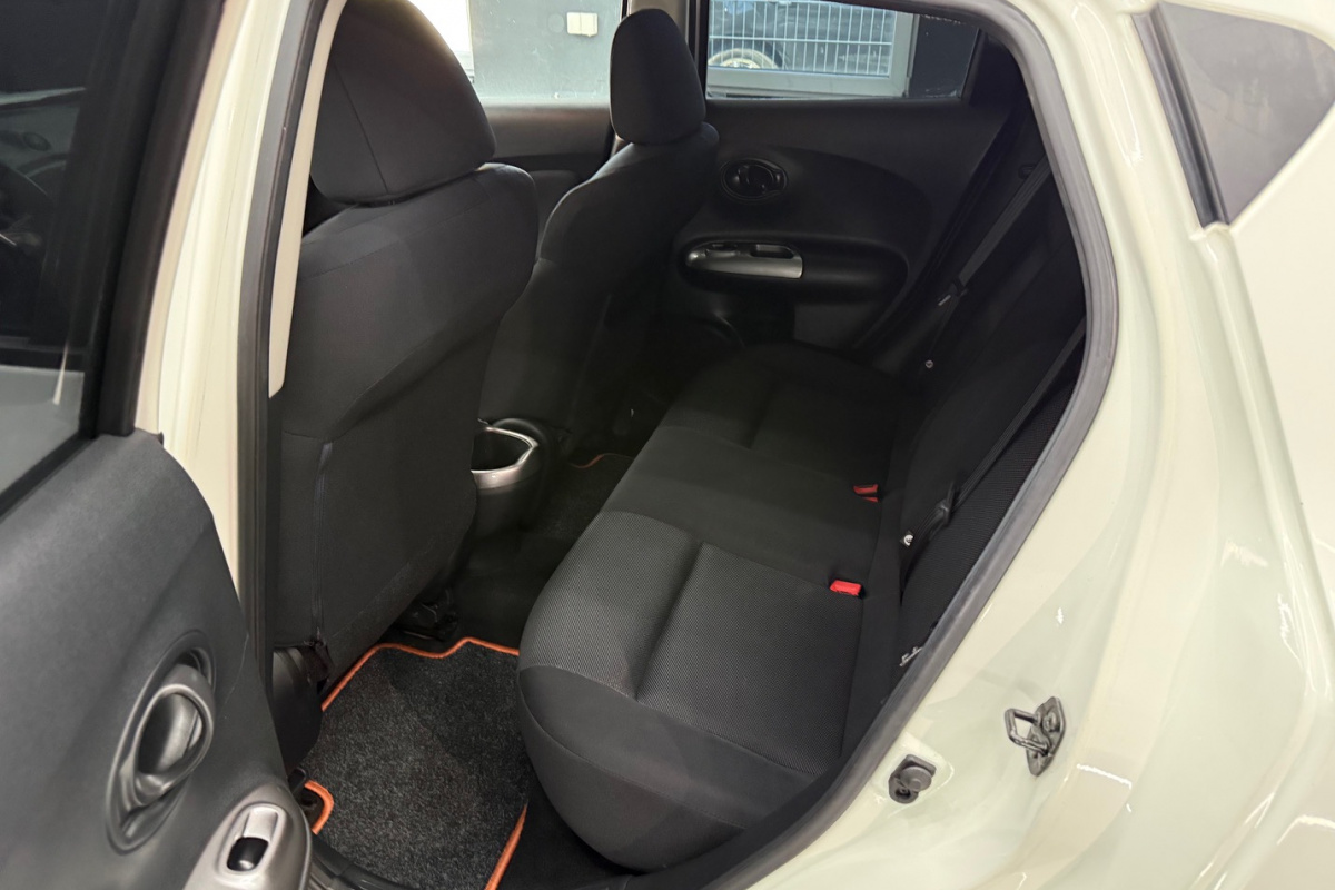 Ponuka vozidiel / Nissan Juke 1.6 l 94k Visia - video