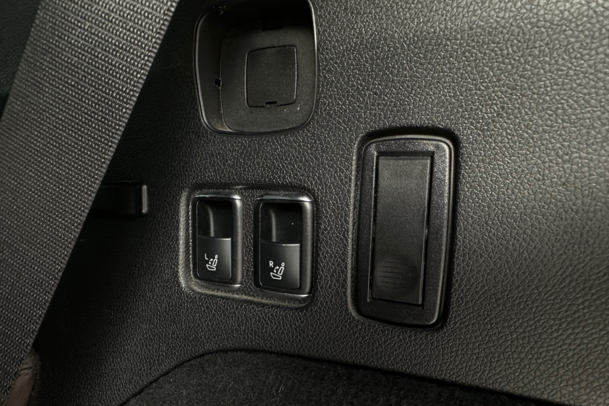 Ponuka vozidiel / Mercedes-Benz GL 63 AMG 4MATIC - video Ponuka vozidiel / Mercedes-Benz GL 63 AMG 4MATIC - video