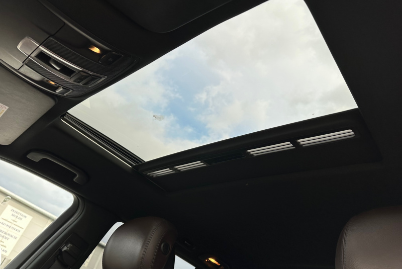 Ponuka vozidiel / Mercedes-Benz GL 63 AMG 4MATIC - video Ponuka vozidiel / Mercedes-Benz GL 63 AMG 4MATIC - video