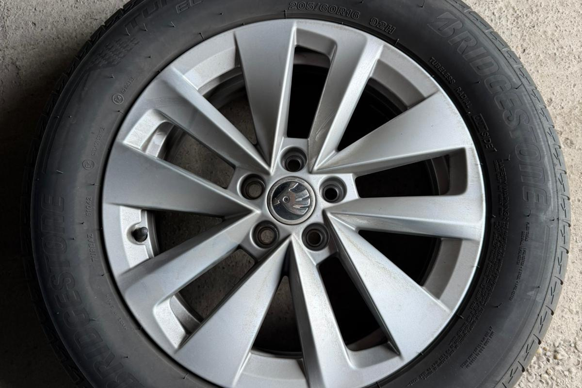 Ponuka vozidiel / Škoda Kamiq 1.0 TSI Drive Plus - video