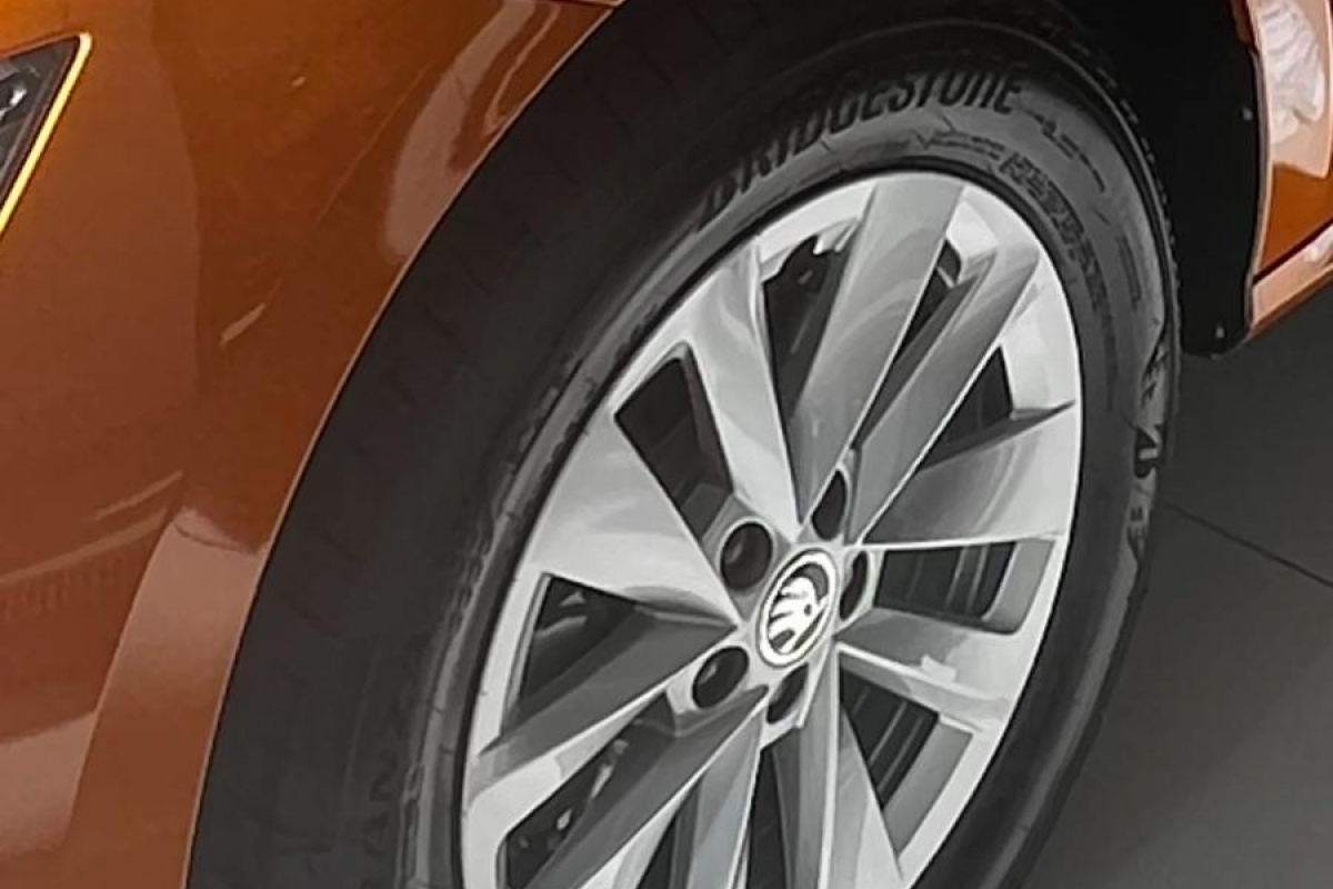 Ponuka vozidiel / Škoda Kamiq 1.0 TSI Drive Plus - video